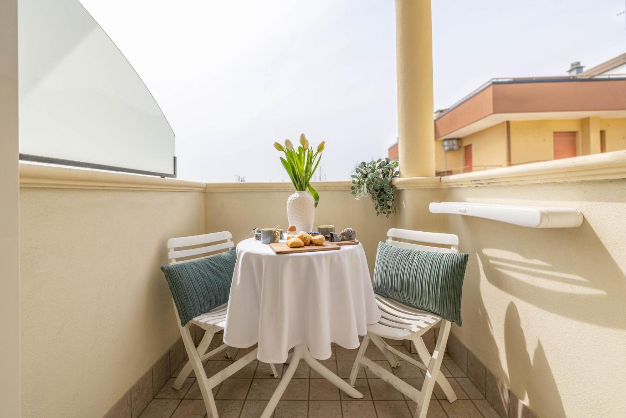 Hotel Smeraldo Чезенатико Екстериор снимка