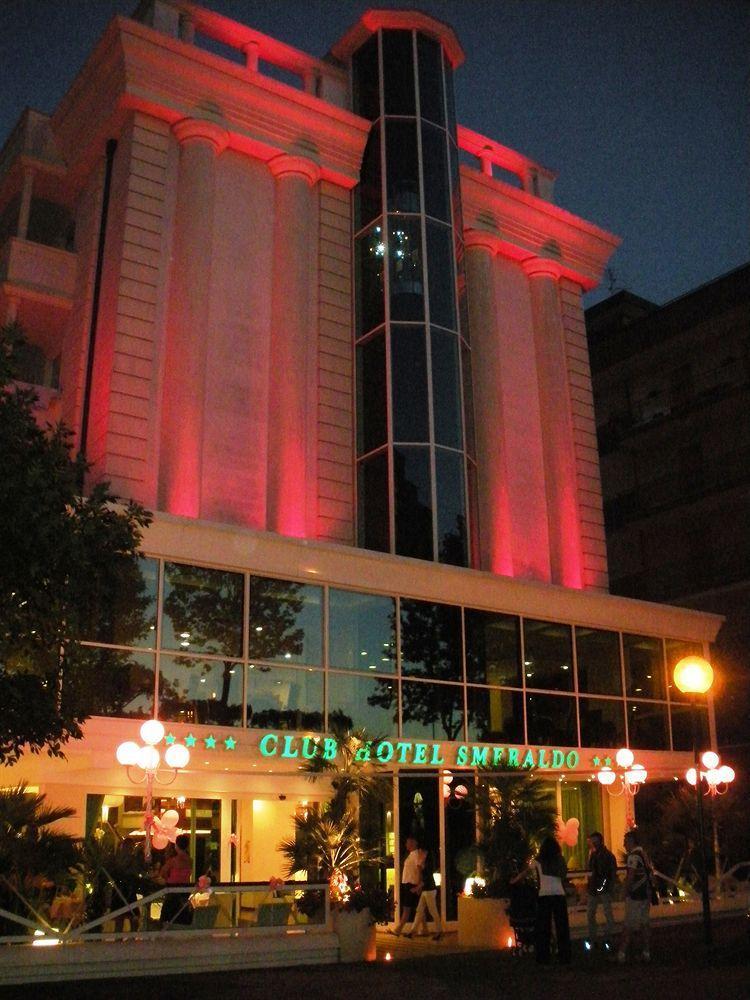 Hotel Smeraldo Чезенатико Екстериор снимка